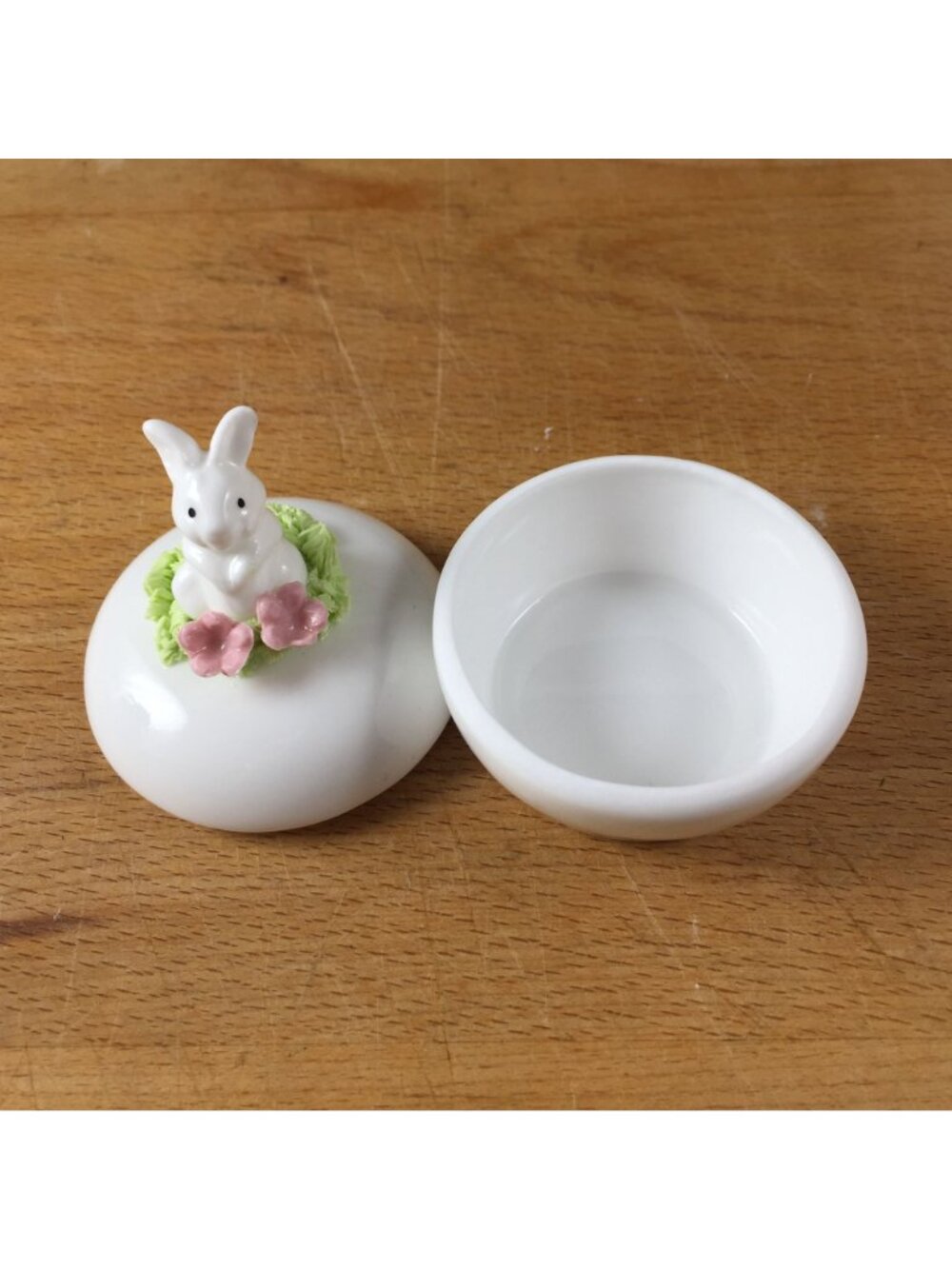 Bunny Rabbit Dish Trinket Box Bone China Dresser Jewelry Ring Dish - Picture 3 of 7